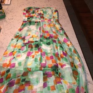 Guess? Strapless hi-low gown